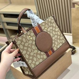 2024 Nieuwe Stijl Designer Canvas De Tote Bag Beige Schoudertas Met Grote Capaciteit Voor Vrouwen Cross Body Coachly Handtas Beroemde Bumbag Mode Schoudertas