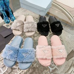 2024 New Style Slippers Slippers Luxury Femmes Shearling Slides Designer Slides Sandale Automne hivernale TRENDY BOTTER BOOLD LAMB LAMB ORAN LOOLSKIN SHEISSKINSES GLINSES