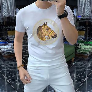 2024 Nouveau Summer Mens Womens Famous Marques Designer T-shirts Fashion Man Top Quality Coton Italie Tees Casual Short Sleeve Luxury Hip Hop Streetwear Tshirts M-4XL