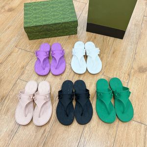 2024 Nouvelle pantoufles de sandales pour femmes Sandales Sandales Luxury Fashion Fashion Fashion Casual Comfort Flat Platpers Herringbone Slippers Slippers Back 35-42 avec boîte