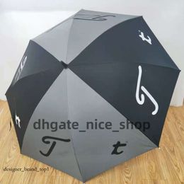 2024 NOUVEAU T Letter Golf Umbrella Double utilisation UV Protection Umbrella For Men and Women Protection Sun Protection Golf Extra Large Umbrella Instagram Outdoor Umbrella CD1