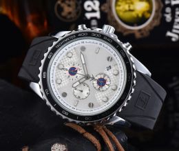 2024 Nieuwe Top Merk Zwart Siliconen Quartz Mode Heren Tijd Klok Horloges Auto Datum Mannen Jurk Designer Horloge Groothandel Mannelijke geschenken Horloge Sw