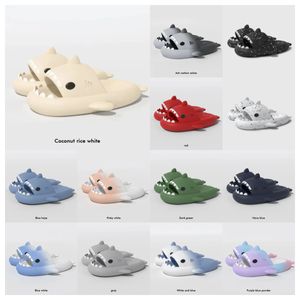 2024 NOUVEAU TOP LUXE Designer Femme Sandale Samal Smappers Slippers Men Couples Indoor Outdoor Shark Slides Shoes Semed Chaussures Sandales Black Gradient Flip Flop