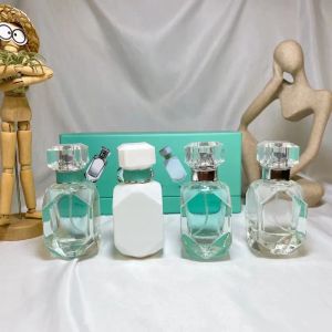 2024 NOUVEAU TOP PERFUME SET CONSÉRIEUR 30MLX4 Brand de créateur EDP Cologne Spray Designer Perfume Gift Wholesale