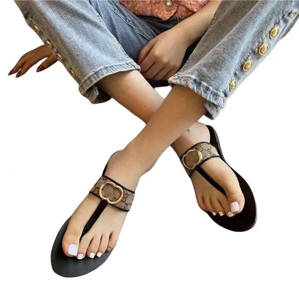 2024 NOUVEAU TOP Style Designer de luxe Slide TB Slippers Summer Miller Sandals Flip Flip Flip Lady femme Fashion Fashion Classic Shoes Ladies High Quality Taille 34-43 WW