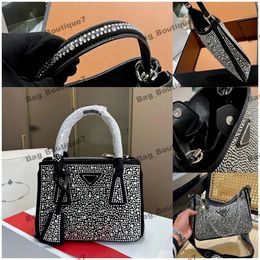 2024 NIEUWE TOTEEN MOUKLING TOTE TOEDE Designer Bag 10a Women Mini Toes Schoudertas Luxe Mooie lederen Lady Triangle Bord met kleine middelgrote banket handtas