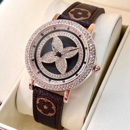 2024 Nouvelle montre de grande qualité mode femmes montres-bracelets de créateurs pleins de diamants vie étanche 30m veilleuse en cuir avec boîte aaa dame quartz montres no417