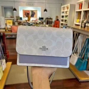 2024 Nouveau sac à main carré avec chaîne violette Taro blanc vente 60% de réduction sur la boutique en ligne