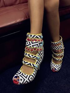 Envío gratis 2024 Nuevas mujeres Ladies Weave trenza Pead de cuero Beading Sandalias altas zapatos Peep-Toe Sandalias Sandalias de boda Mezcla Tamaño de color 34-43