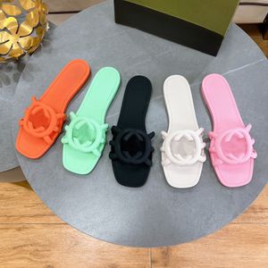 2024 Nieuwe dames sandalen zomer mode holle ontwerp platte bodem strand visgraat slippers met schoenendoos