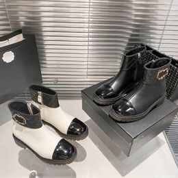 2024 NIEUWE Dames snowboots Designer laarsjes Wedge Heren Lamsvacht top zwart winter platform Schoen korte Laars regen meisje buiten luxe hak patent Enkel Casual schoenendoos