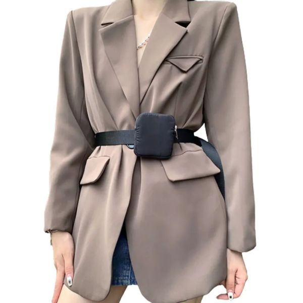 2024 Nouveaux costumes pour femmes Blazers Business Vestes décontractées avec des chapelet de pack Fanny Pure Couleur Métal Modèle Lady Coats Mens Veste de vêtements de vêtements pour femmes