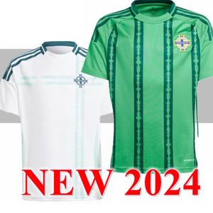 2024 Jerseys de football d'Irlande du Nord Hommes Set Kit Kit Uniforme 2025 DIVAS CHARLES EVANS 23 24 25 Chemise de football CHARLES BALLARD MEILLEUR BROWN HOME AWAY