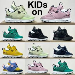 2024 nu Kids Cloud 2024 On Shoes Sports Outdoor Athletic hardloopschoenen UNC Zwarte Kinderen Witte jongens Girls Casual Fashion Kid Walking Toddler Sneakers Maat 26-37