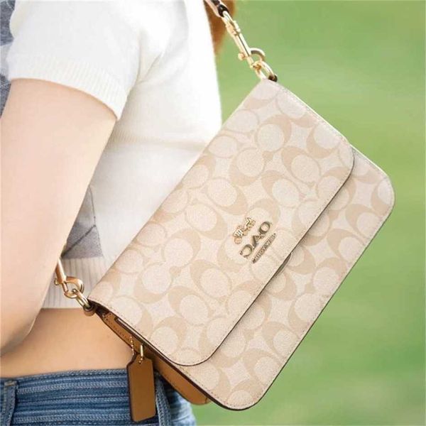 2024 Olay New Old Flower Underarm Classic Enduit Petit sac à main carré vente 60% de réduction sur la boutique en ligne