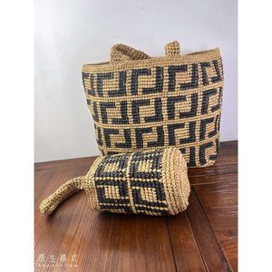 2024 Old Flower New Fashion Crochet Handbag Grande capacité Photographie de vacances Sac à paille de Paille 80% Factory Wholesale