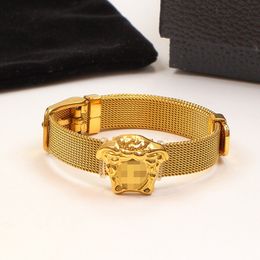 2024 Originele Designer Girls Women Men Boy Head Belt Armbanden Elegant Love Gold Sier Rose Bangles grave armband mode sieraden dame feest