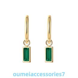 2024 Designer de bijoux originaux Emerald Zircon rectangulaire en acier titane boucles d'oreilles en or 18 carats boucle d'oreille minimaliste pour femme en direct streaming
