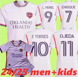 2024 Orlando City SC Jerseys de fútbol 24/25 Camisa de fútbol Casa primaria Purple The Wall Away White Legacy F.Torres L.Muriel Ojeda Jansson Football Shirt Kit para niños