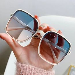 2024 Oversized rechthoek zonnebril mode vierkante zonnebrillen heren klassieke vintage brillen uv400 de sol 240423