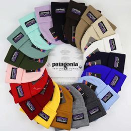 2024 Pata Designer Studios Bonnet tricoté Automne Hiver Chaud Hommes Femmes Crâne Laine Casquette de Montagne Souriant Bonnet Tide Street Hip-Hop Chapeaux Mode Bonnet Gorros 917