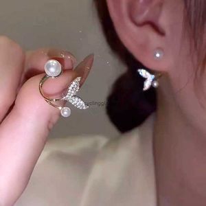 2024 Pearl Fishtail Een paar oorbellen met Koreaanse mode en minimalistisch