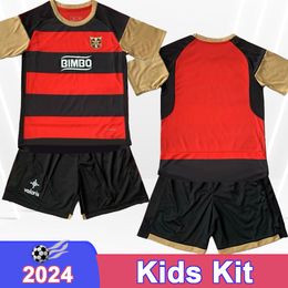 2024 Peluche Caligari Kids Kit voetballen Jerseys Lopez Dani Lopez Diego Furby Corona L.Jackson Home Football Shirts Child Short Sleeve uniformen