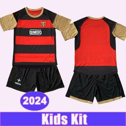 2024 Peluche Caligari Kids Kit voetballen Jerseys Dani Lopez Lopez Dustinn Diego Furby L.Jackson Home Football Shirts Child Short Sleeve uniformen