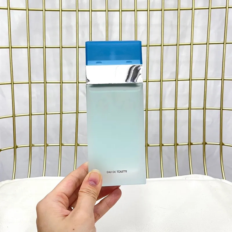 2024 Perfume lignnt bleu pour femmes hommes pulvérisation 100 ml 3.3fl.oz oz orient odeur de longueur durable de haute qualité de haute qualité