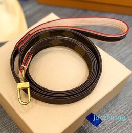 2024 PET TRACTION ROPE Fashionable Dog Collar Doble Referencio Collar Durable Hardware de acero Cabello animal