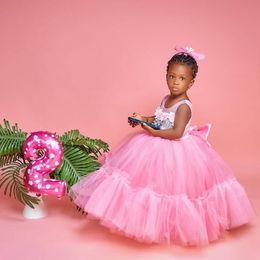2024 Robes de fille de fleur rose robe de communion bijou à plusieurs niveaux robes de bal en tulle reine robe d'anniversaire dentelle appliquée perles perlées perlées pour les filles noires du Nigeria NF134