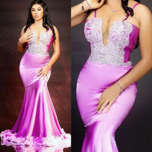 2024 Pink Long Prom -jurken voor speciale gelegenheden Spaghetti -riemen gevederde avondjurken Appliqued kralen Lace Birthday Party Jurk Receptie Gala AM579