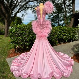 2024 Roze prom -jurken Mermaid Illusie Avondjurken Vederige pure nek kralen kristallen Vrouwen formele jurken voor Afrikaanse zwarte vrouwen meisjes verjaardagsjurk am505