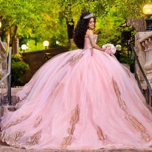 2024 Rose Quinceanera Robes Hors Épaule Blush Rose Paillettes Dentelle Appliques Perles De Cristal Paillettes Robe De Bal Tulle Robe D'invité Soirée Robes De Bal Corset Retour