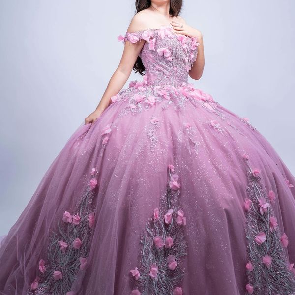 2024 Pink Shiny Off the ombro quinceanera vestidos apliques renda contas tull baile vestido princesa junior party vestidos de 15 anos