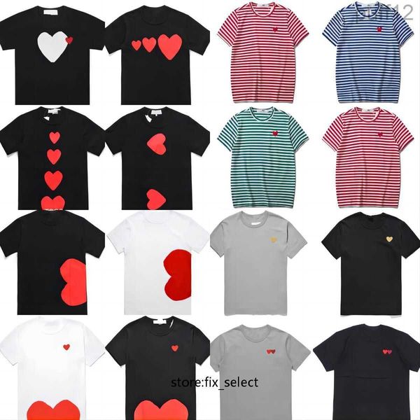 2024 Play Mens T-shirt Designer Red Comes Heart Femmes Garcons S Badge des Quanlity Ts Cotton CDG broderie à manches courtes Black and White Striped Loose Summer V5Q3