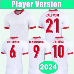 2024 Polen Mens Player voetbaltruien Lewandowski Zielinski Swiderski Grosicki Frankowski Zalewski Piatek Home Football Shirts