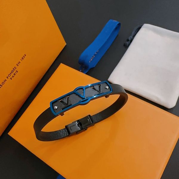 2024 Populaire Designer V Bijoux Noir Cattlehide Bracelets Hommes Charme Bracelet Pour Femmes Dragonne Bleu Fleur Motif Timbre Imprimé Mode Sans Boîte