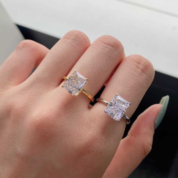 2024 Popular estilo Simple S925 plata pura anillo de plata esterlina sólida con corte de hielo Esmeralda moissanita 8*10mm anillo de joyería para hombre
