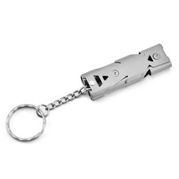 2024 Draagbaar fluitje roestvrij staal High Decibel Triple Pipe Outdoor Levensbesparende noodsituatie SOS-overlevingsfluitsleutel Keychain voor Outdoor