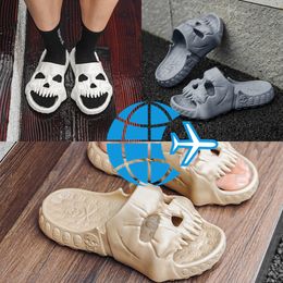 Zapatos EVA de calidad 2024, sandalias con pies de Calavera, zapatos de playa negros y azules de verano para hombre, zapatillas transpirables GAI 40-45