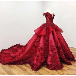 2024 Quinceanera -jurken Detail 3D Bloem Appliques Ball Jurk Dark Red Bury Off Shoulder Crystal kralen Hollow Back Sweet 16 Pageant Prom Jurden 0513