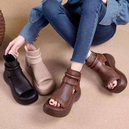 2024 Retro Soft Pu Leather dames Boots Cool Fashion Fashion Femme Summer Fish Mouth Sandales Cendages Mid Talons Shoe Sandalias