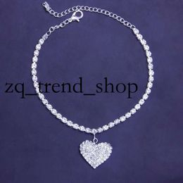 2024 Chaîne de Pengdant Heart Heart 14K Bracelet de luxe sur le bracelet de luxe pour femmes Bijoux de mode de mariage 75