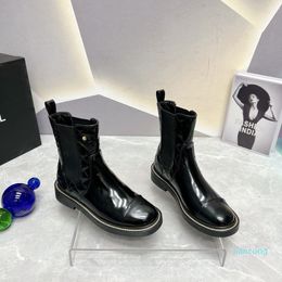 2024 Bottes courtes élastiques avec lettre à tête ronde