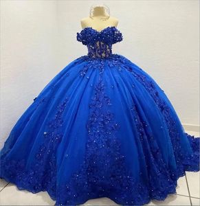 2024 Royal Blue Quinceanera Robes Dentelle Applique De L'épaule Perlée Balayage Train Corset Retour Doux 16 Fête D'anniversaire Bal Bal Soirée Robes