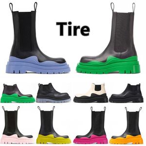 2024 Rubber Pney Femmes Designer Boots Chelsea Over the Knee Boot Fashion Men Woman Motocycle Ankle Malf Anti-Slip Platform Snow Snow Shoes Casual Shoes