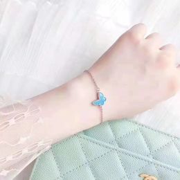 2024 S925 Collier de pédante de boucles d'oreille en argent argenté avec bracelet en pierre turquoise bleue pour femmes bijoux de mariage cadeau avec un tampon de boîte Q1