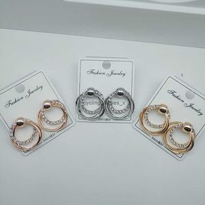 2024 S925 Silver naald Fashion Korte geometrische ronde set met volledige diamanten oorbellen Elegant en minimalistisch vrouwelijk