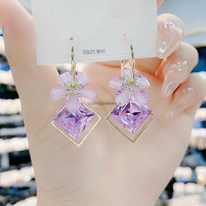 2024 S925 Silver à aiguille fleur de fleur géométrique Purple Crystal Boucles pour femmes Internet Internet C-ring